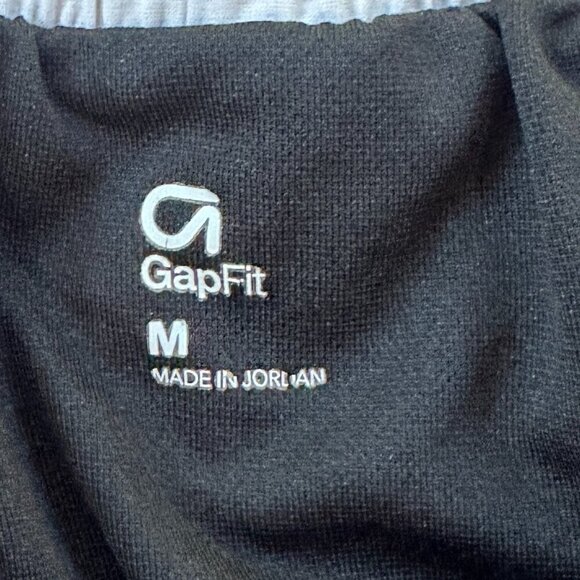 GAP FIT Black Work Out Athletic Shorts Lined Size Medium Contrast Waistband - Picture 5 of 8